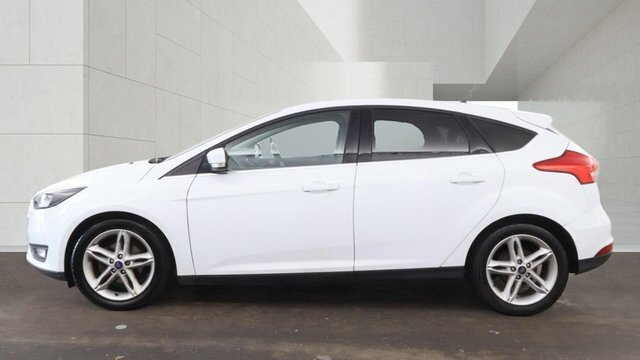 Ford Focus 1.0T Ecoboost Zetec Edition White #5