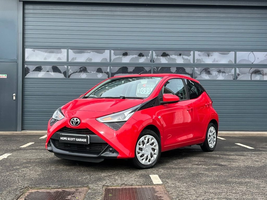 Toyota Aygo Hatchback White #12