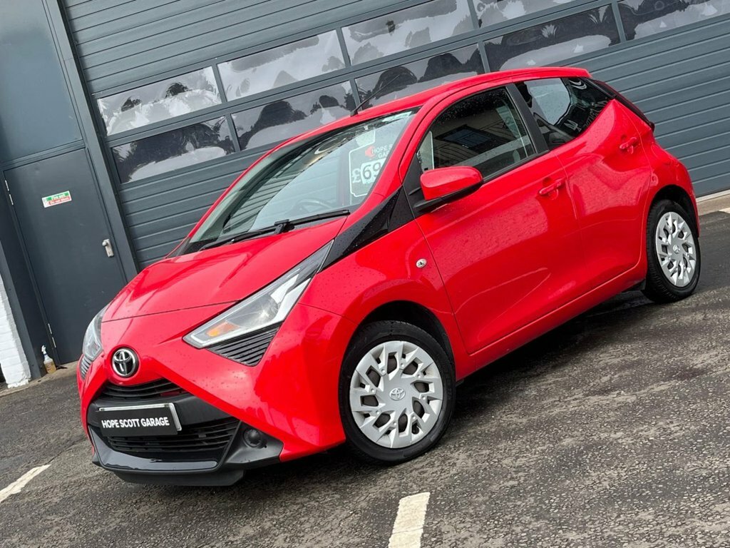 Toyota Aygo Hatchback White #8