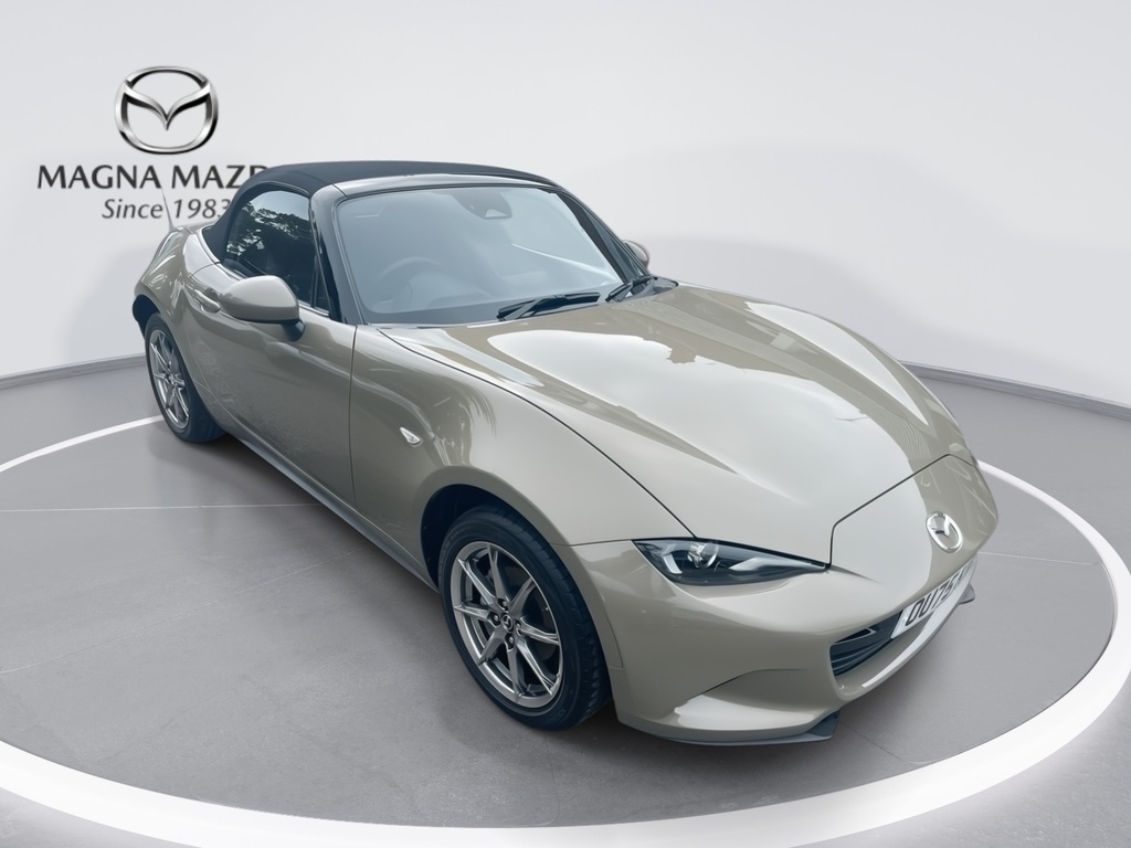 Mazda MX-5 1.5 Skyactiv-g Exclusive-line Roadster Brown