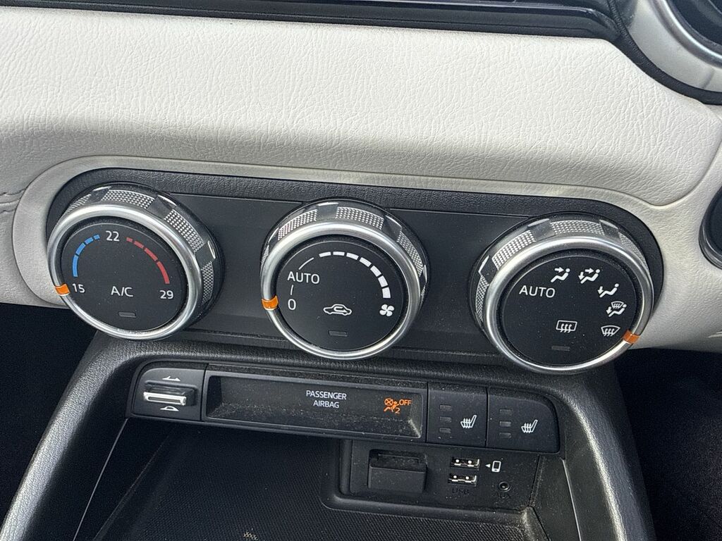 Mazda MX-5 RF 2.0 Skyactiv-g Sport Tech Convertible  #16