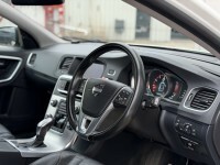 Volvo V60 3.0 T6 R-design Lux Nav White