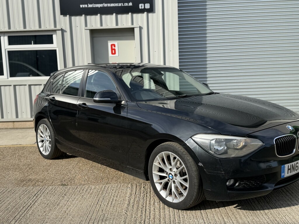 BMW 1 Series 2.0 118D Se Sport 5-Door Black #3