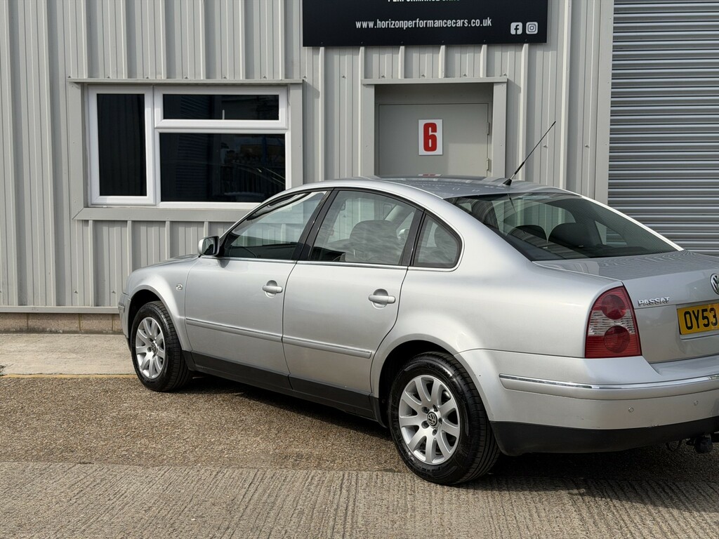 Volkswagen Passat 1.9 Tdi Pd Highline Blue #25