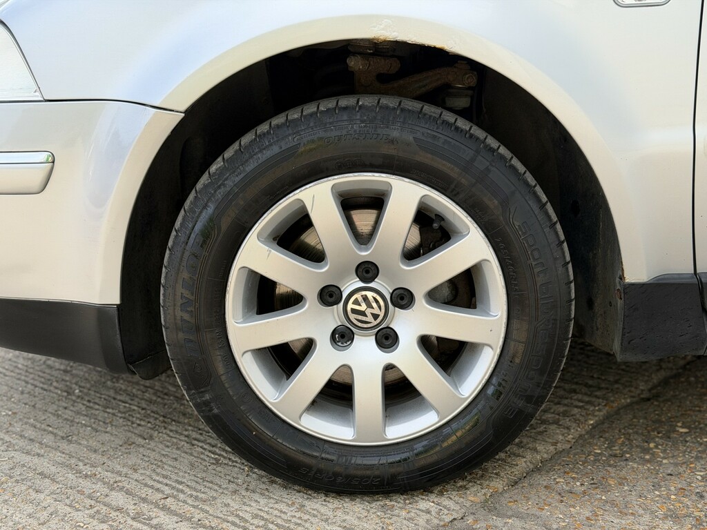 Volkswagen Passat 1.9 Tdi Pd Highline Blue #11