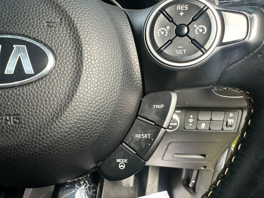 Kia Soul 1.6 Crdi Connect Plus #24