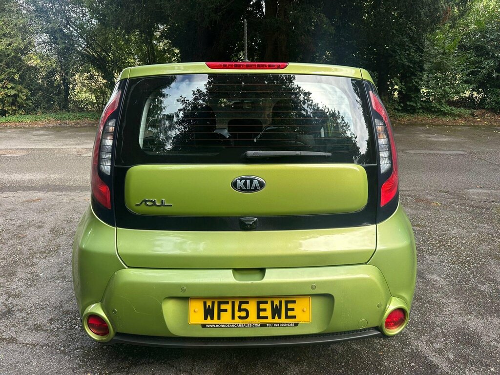 Kia Soul 1.6 Crdi Connect Plus #8
