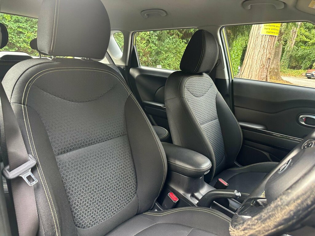 Kia Soul 1.6 Crdi Connect Plus #11