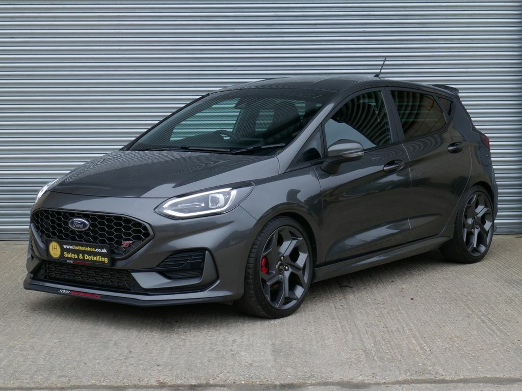 Ford Fiesta Titanium Red #61