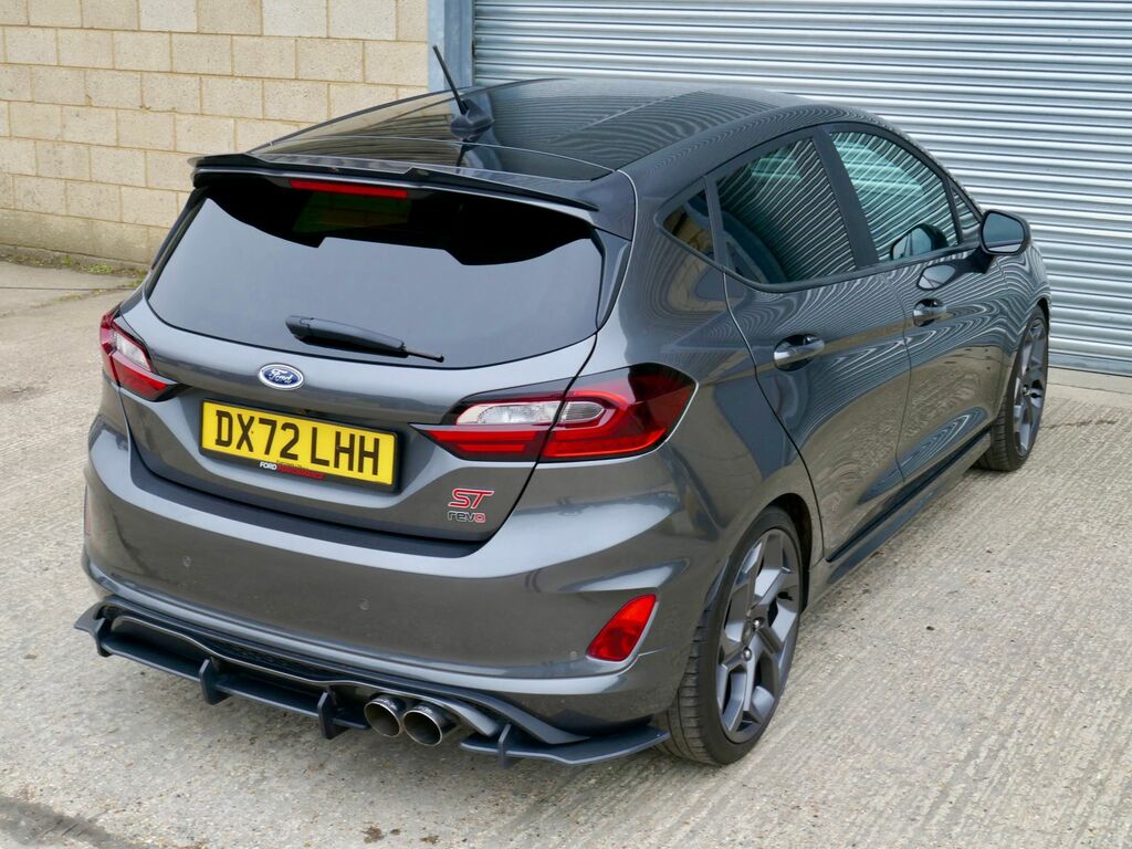 Ford Fiesta Titanium Red #24