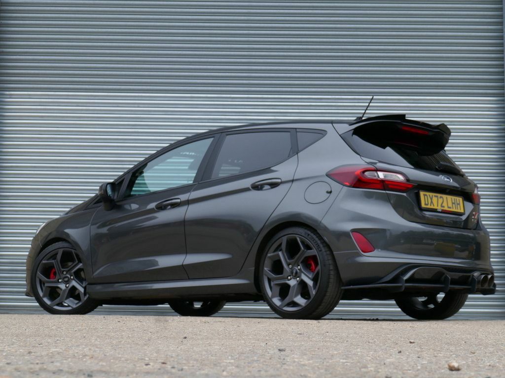 Ford Fiesta Titanium Red #76