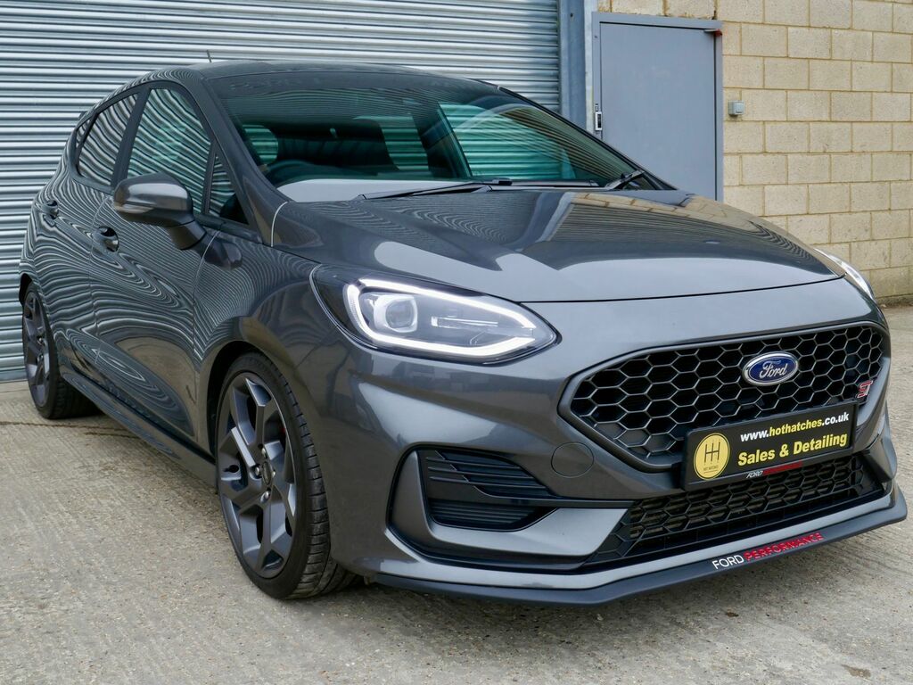 Ford Fiesta Titanium Red #18