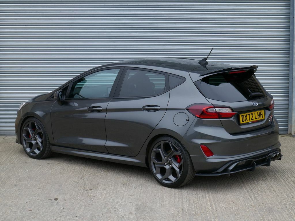 Ford Fiesta Titanium Red #72