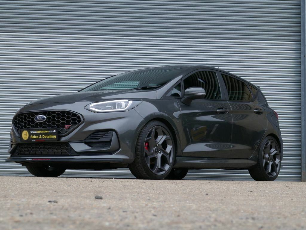 Ford Fiesta Titanium Red #63