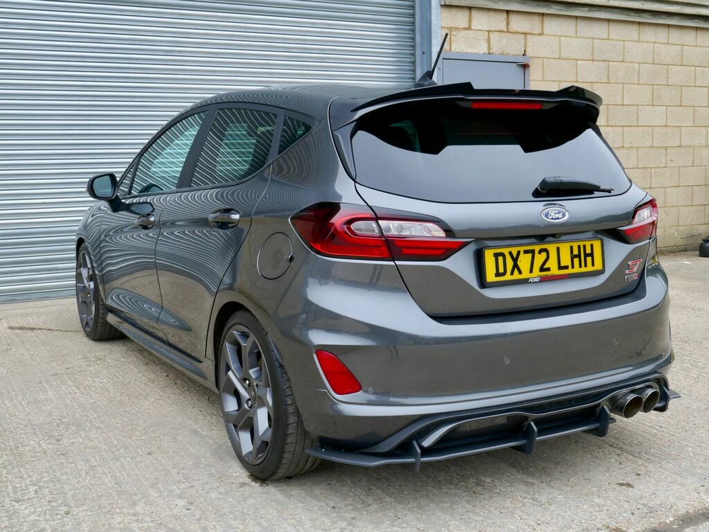 Ford Fiesta Titanium Red #32