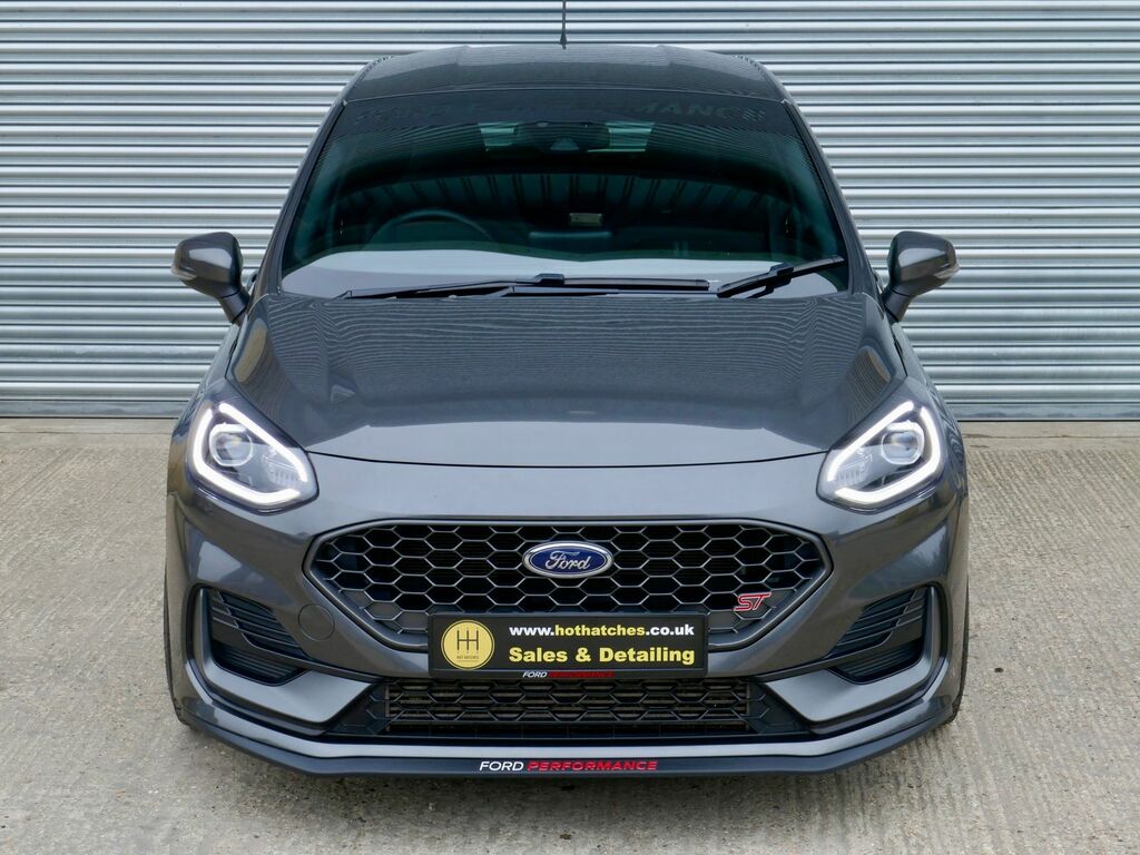 Ford Fiesta Titanium Red #16