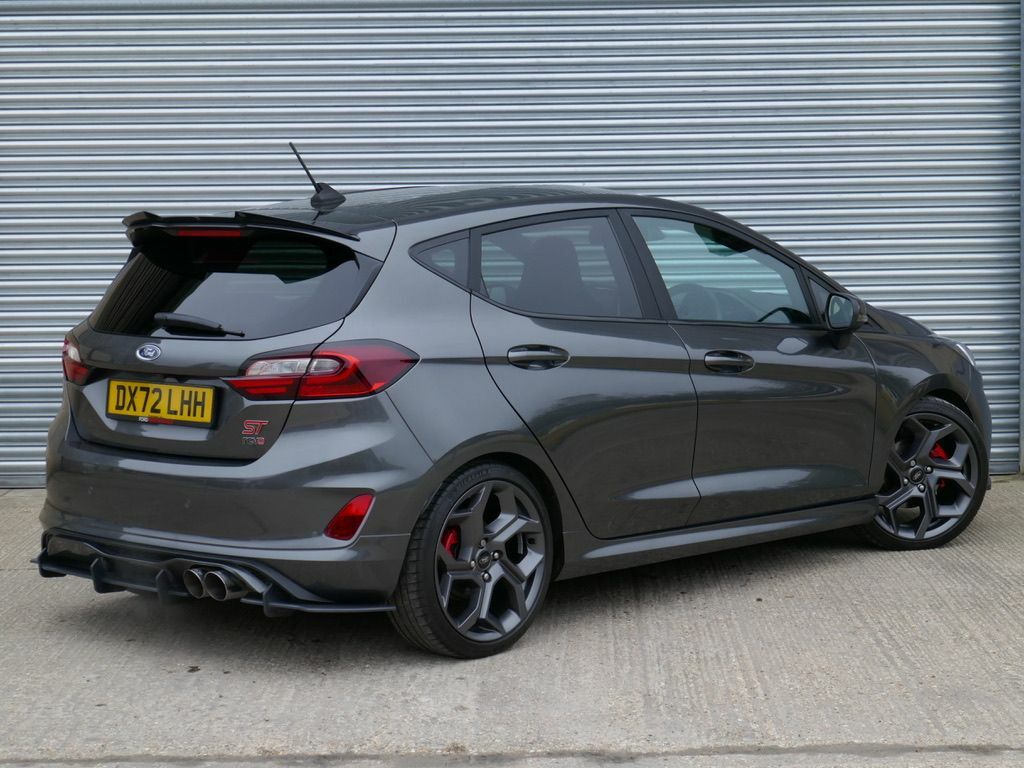 Ford Fiesta Titanium Red #69