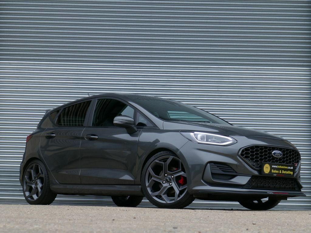 Ford Fiesta Titanium Red #55