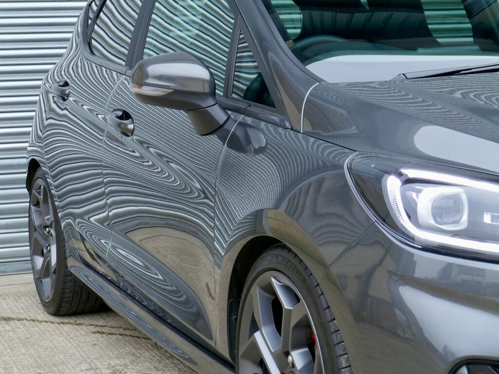 Ford Fiesta Titanium Red #20