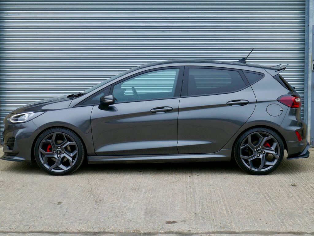 Ford Fiesta Titanium Red #35