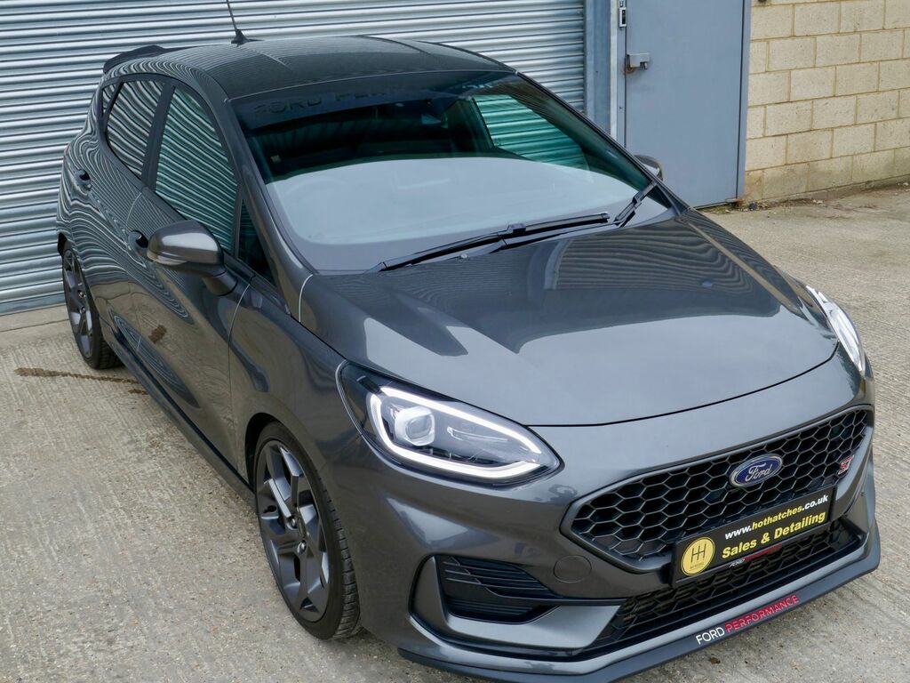 Ford Fiesta Titanium Red #17