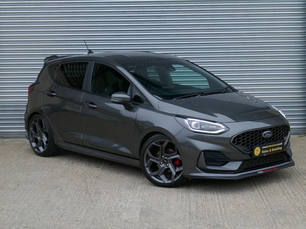 Ford Fiesta Titanium Red #54