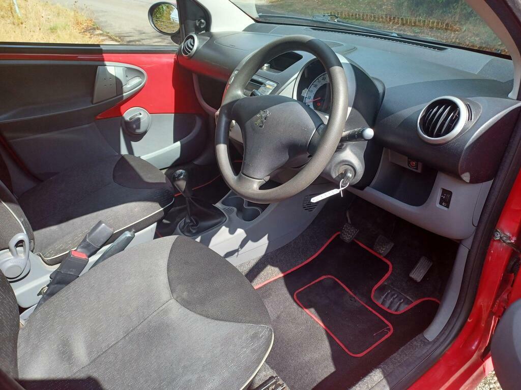 Peugeot 107 1.0 12V Urban Euro 5 Red #6