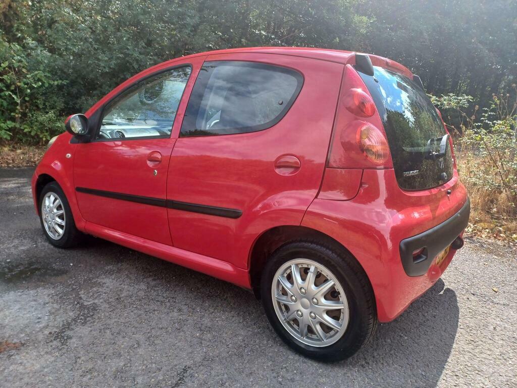 Peugeot 107 1.0 12V Urban Euro 5 Red #4