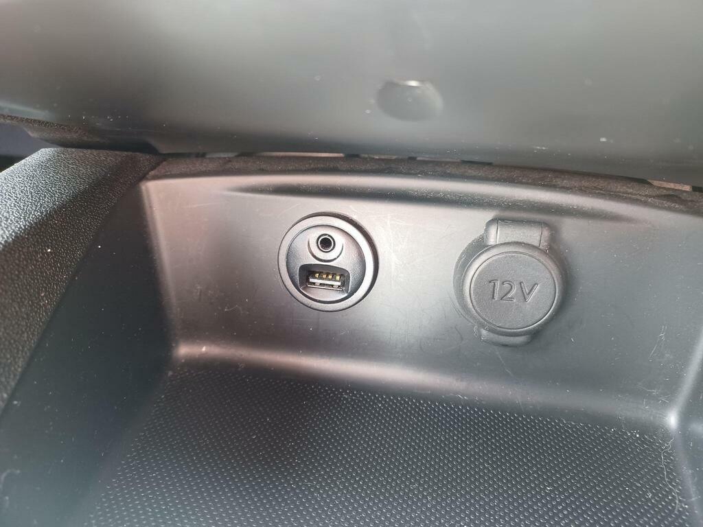 Citroen C4 1.6 Bhdi 120 Bhp Feel  #23