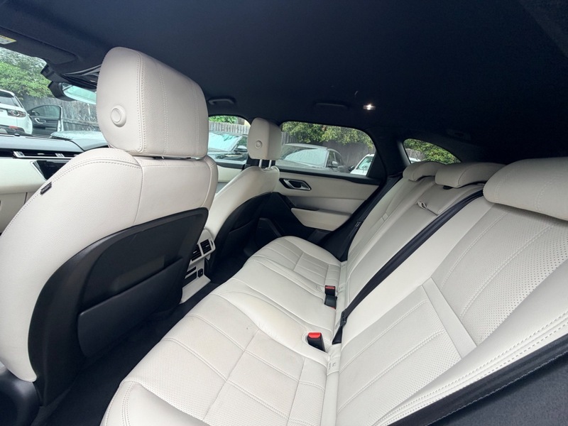 Land Rover Range Rover Velar R-dynamic S Black #2