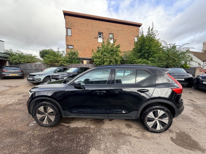 Volvo XC40 Recharge T4 Plus Black #4