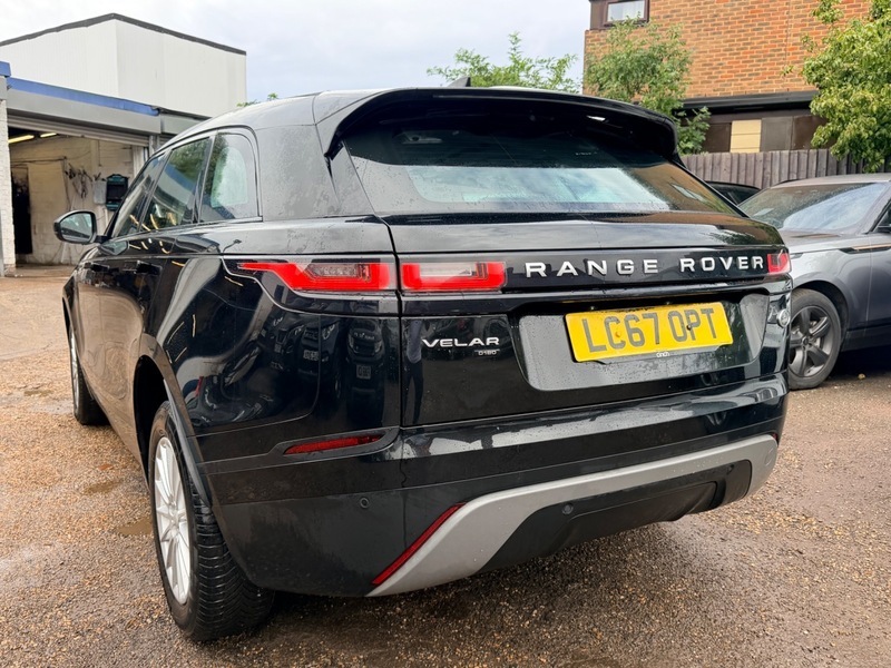 Land Rover Range Rover Velar Core Black #6
