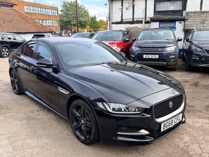 Jaguar XE D R-sport Black #4