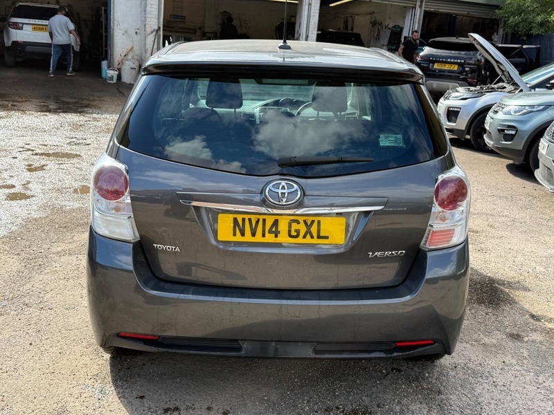 Toyota Verso D-4d Icon Grey #5