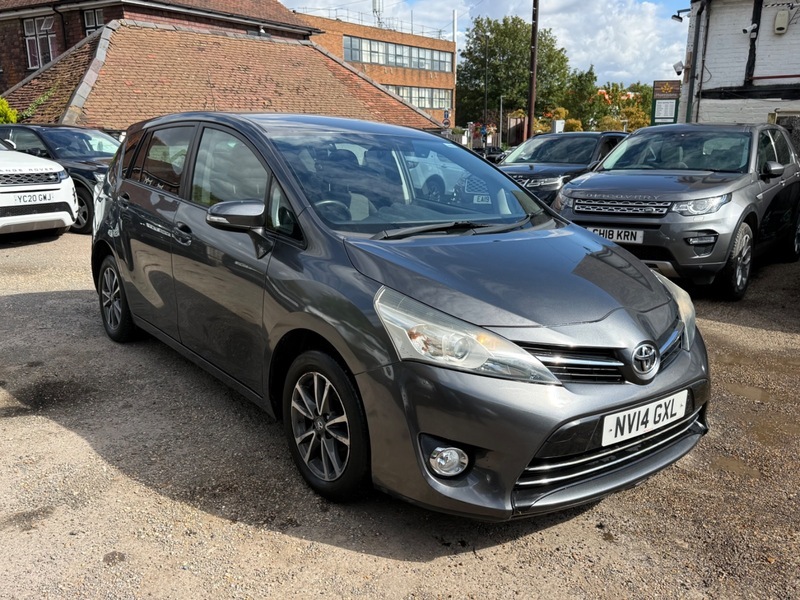 Toyota Verso D-4d Icon Grey #2