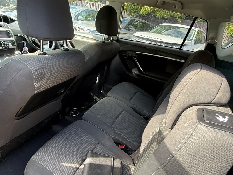 Toyota Verso D-4d Icon Grey #4