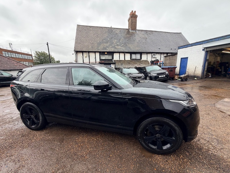 Land Rover Range Rover Velar Core Black #6