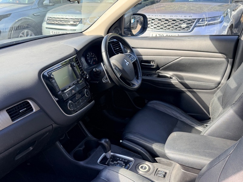 Mitsubishi Outlander Di-d Gx 4S Grey #2