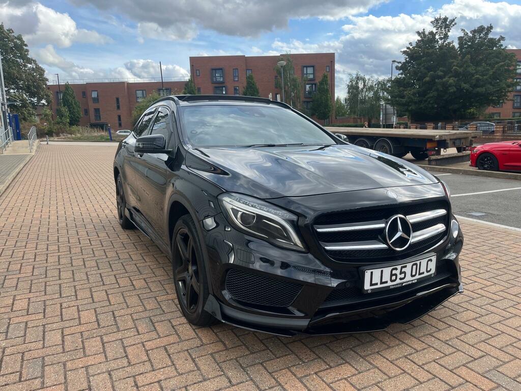 Mercedes-Benz GLA Class Amg Line Black #3