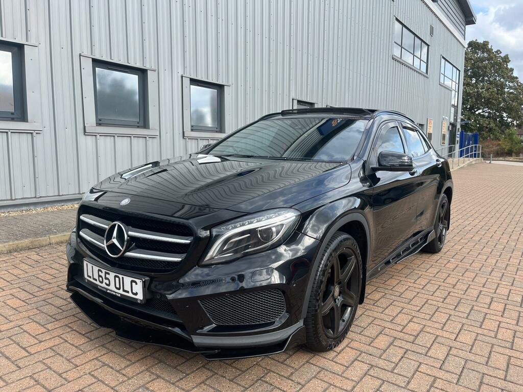 Mercedes-Benz GLA Class Amg Line Black #5