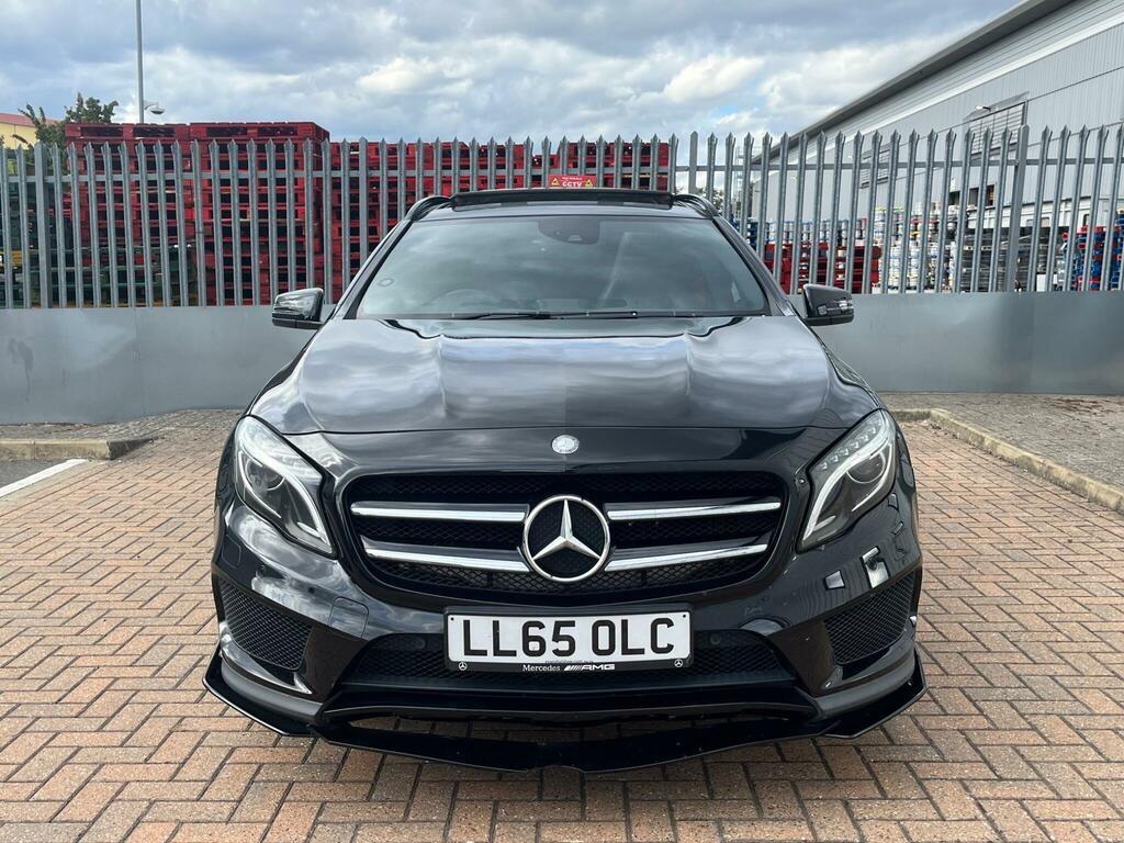 Mercedes-Benz GLA Class Amg Line Black #2