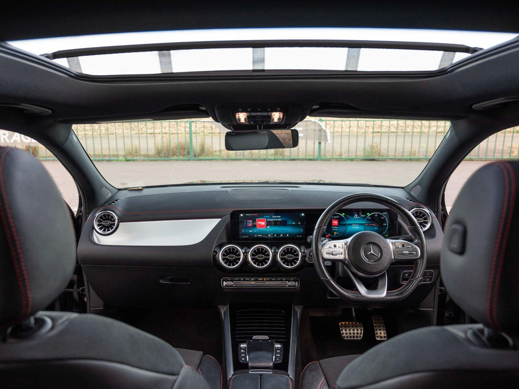 Mercedes-Benz EQA 250 66.5Kwh Amg Line Black #3