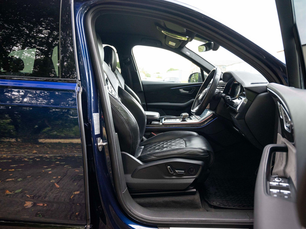 Audi SQ7 4L Vorsprung Black #16