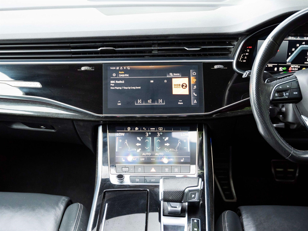Audi SQ7 4L Vorsprung Black #72