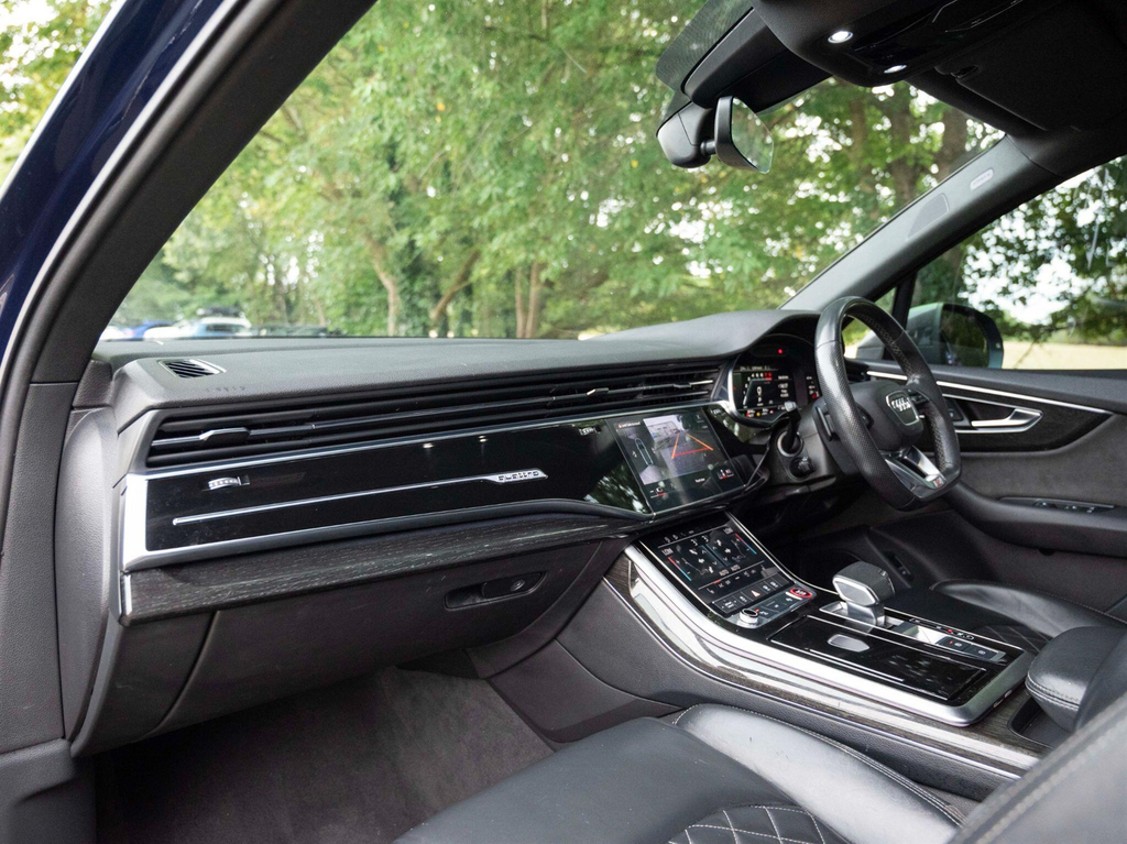 Audi SQ7 4L Vorsprung Black #32