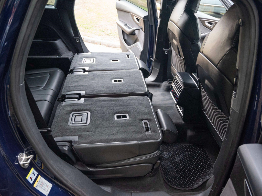 Audi SQ7 4L Vorsprung Black #41