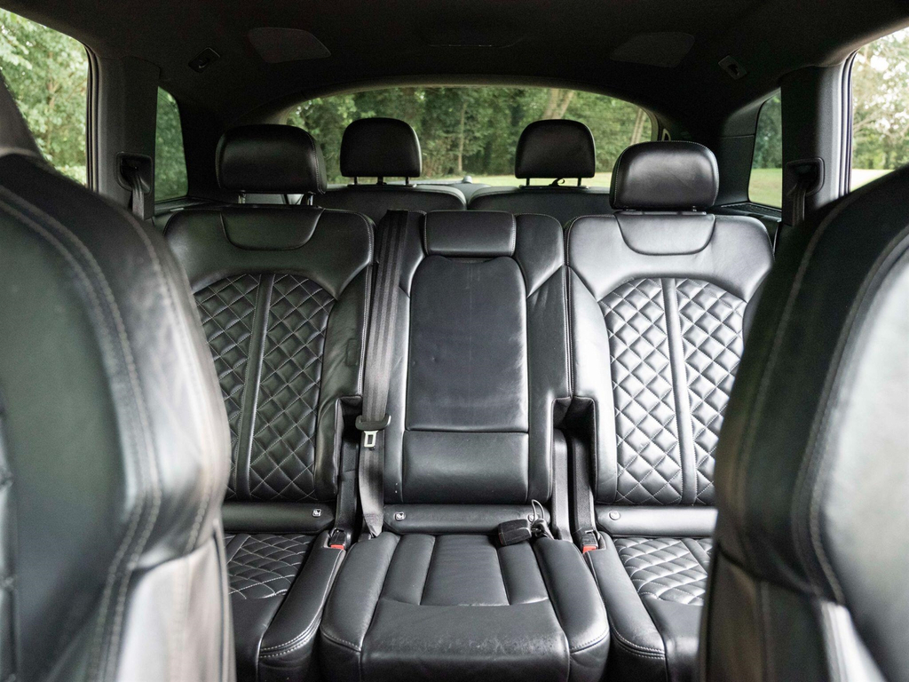 Audi SQ7 4L Vorsprung Black #49