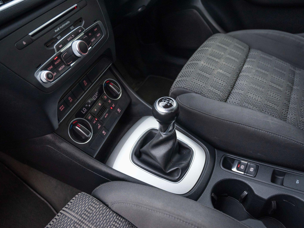 Audi Q3 1.4T Fsi S Line Edition White #76
