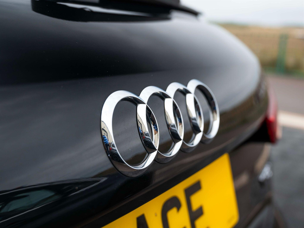 Audi Q3 1.4T Fsi S Line Edition White #91
