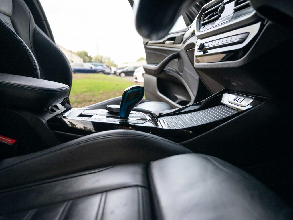 BMW iX3 210Kw Premier Edition Pro 80Kwh 2022 Black #63
